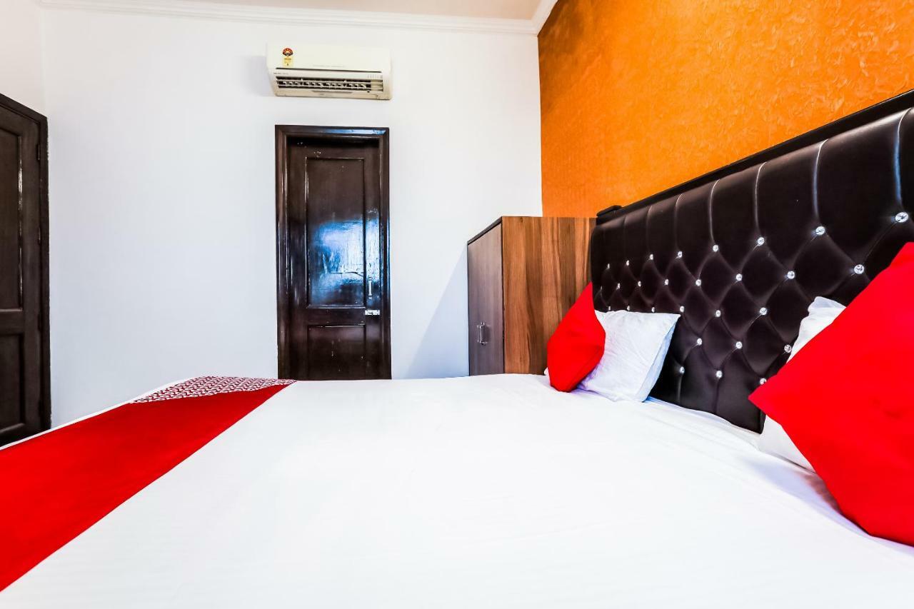 Oyo Flagship 37488 Hotel R V Regency Amritsar Bagian luar foto
