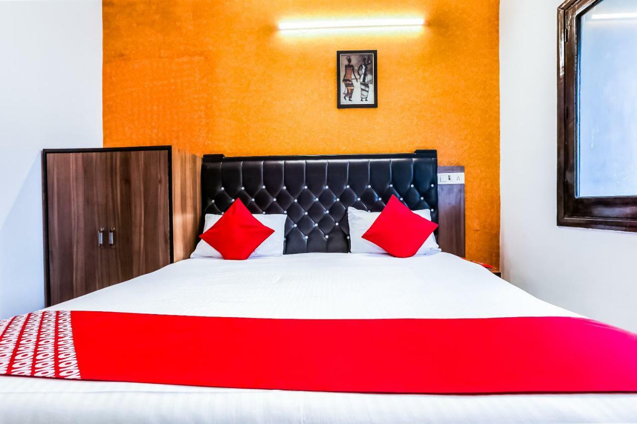 Oyo Flagship 37488 Hotel R V Regency Amritsar Bagian luar foto