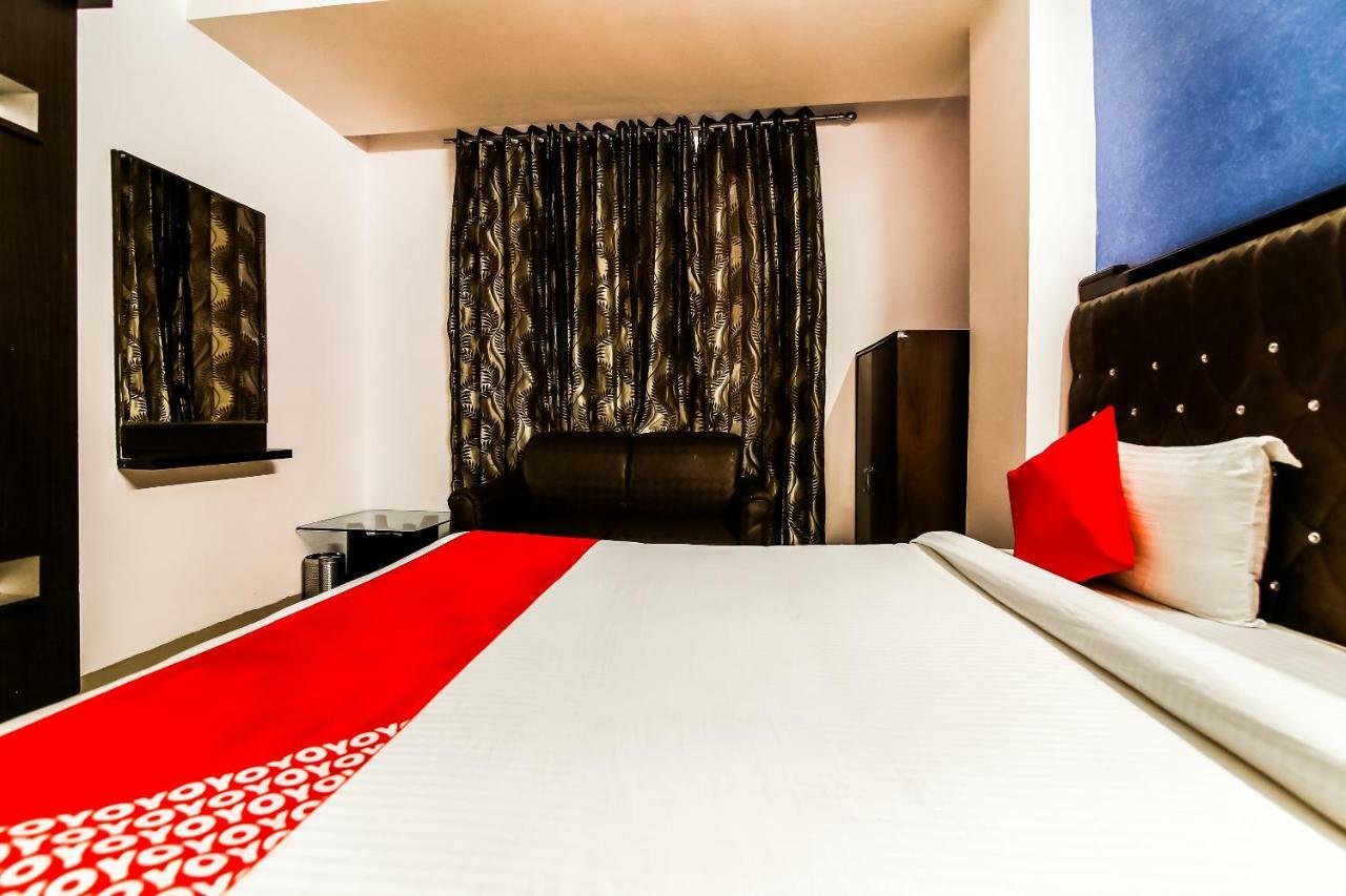 Oyo Flagship 37488 Hotel R V Regency Amritsar Bagian luar foto