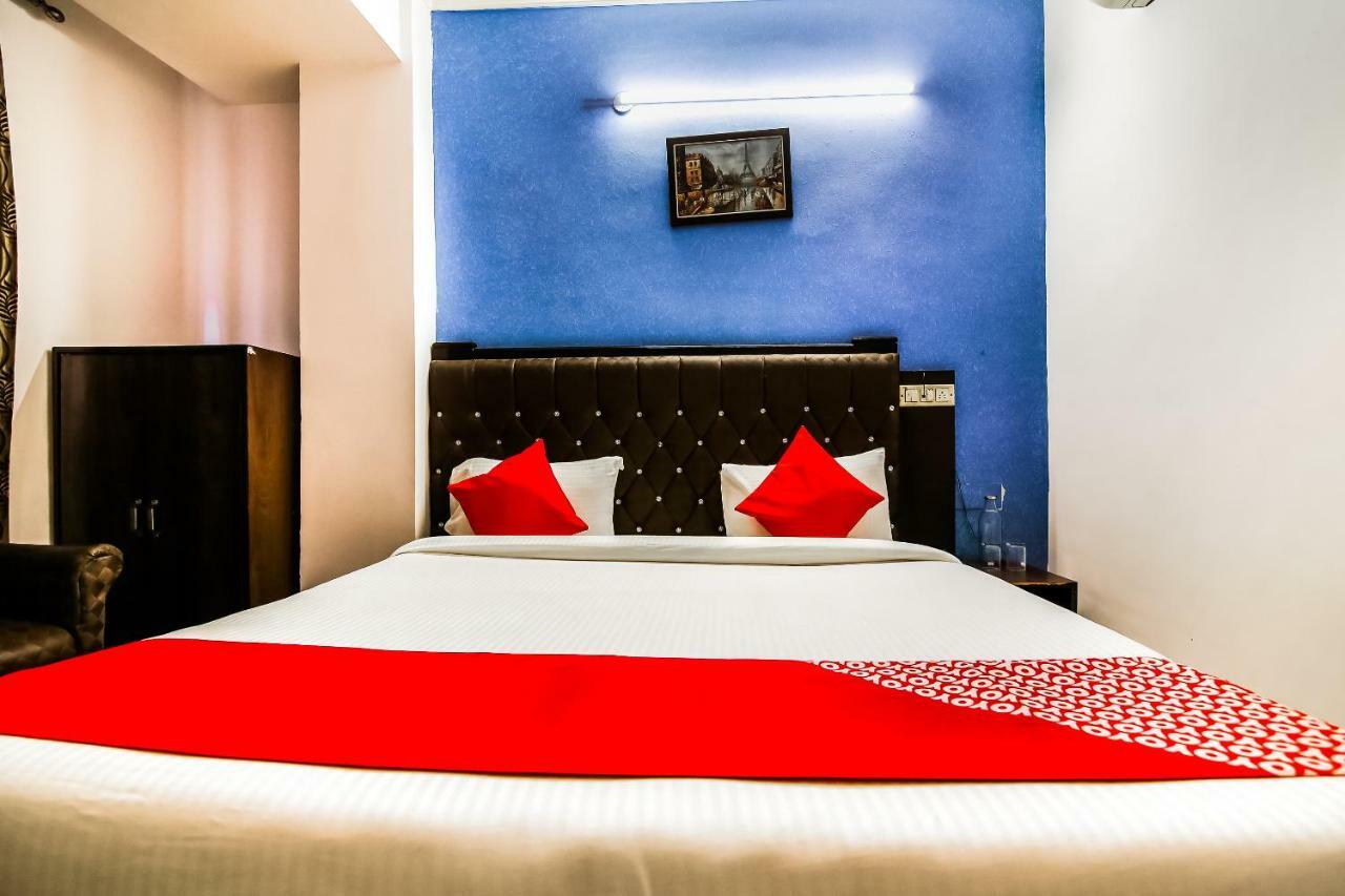 Oyo Flagship 37488 Hotel R V Regency Amritsar Bagian luar foto